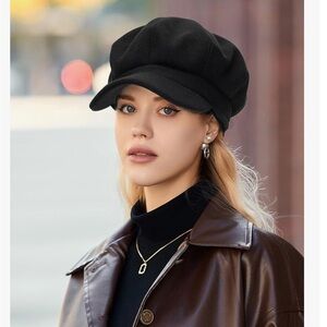 Stylish Black Newsboy Cap